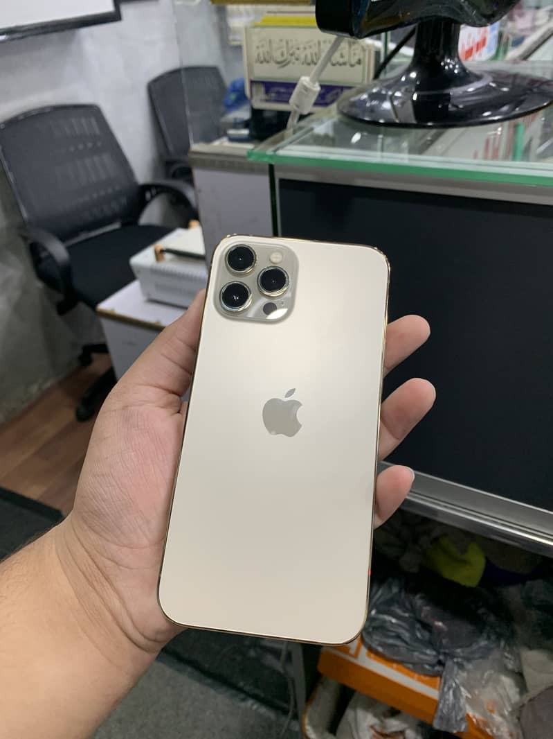 Apple iPhone 12 Pro Max 7