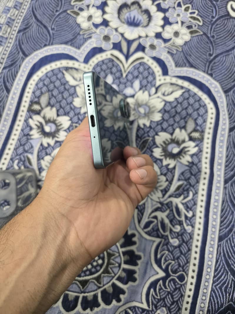 Xiaomi Redmi Note 13 Pro 4