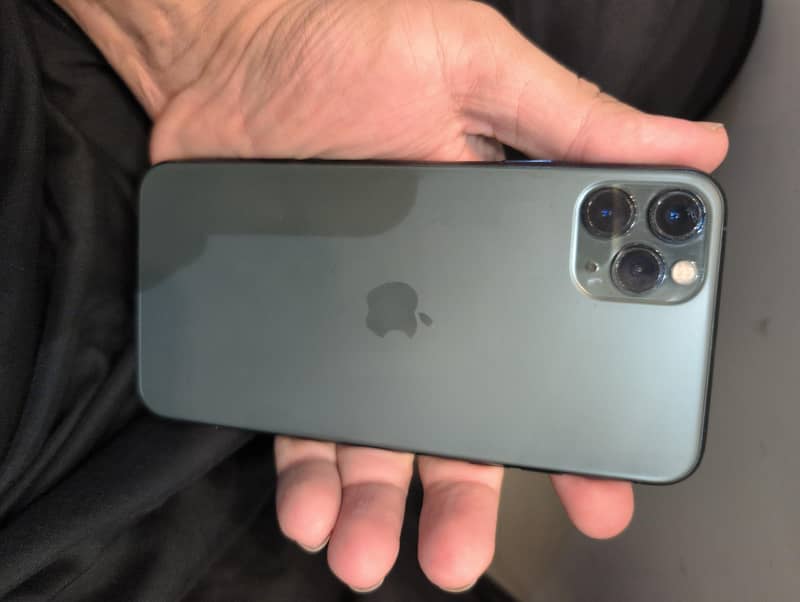 Apple iPhone 11 Pro Max 0