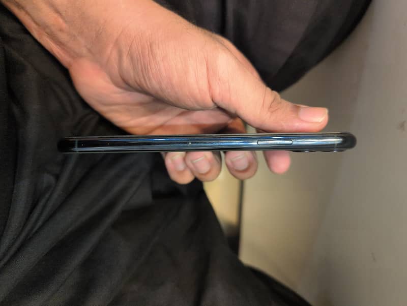 Apple iPhone 11 Pro Max 1