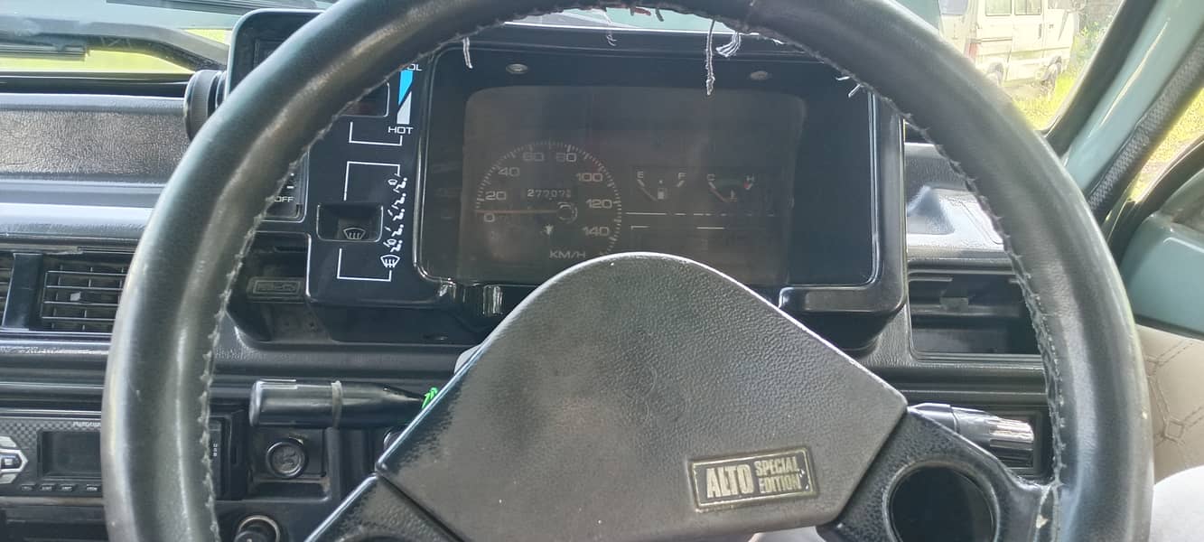 Mehran 2001 model total geniun 4