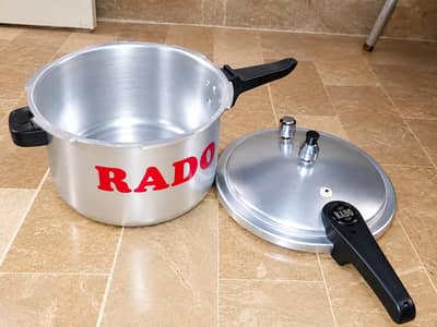 Pressure cooker, for sale-excellent condition