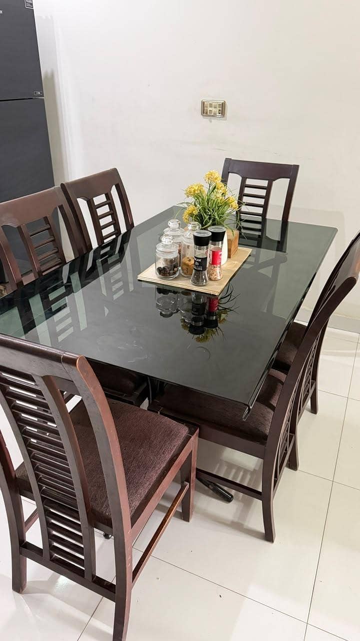 dining table with 6 chairs 0