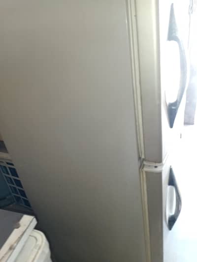 Haier fridge brand new condition _Rs 35k