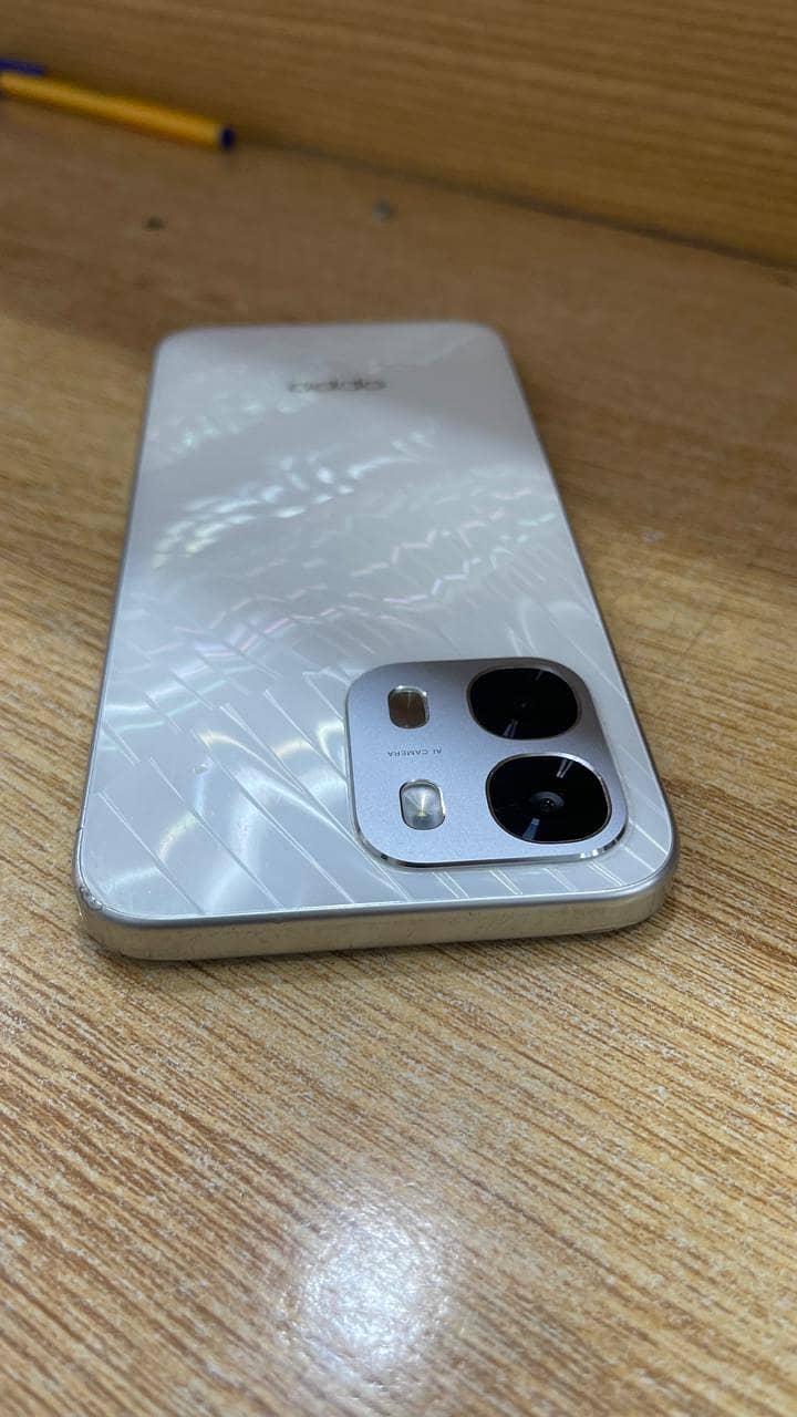 OPPO A6s 1