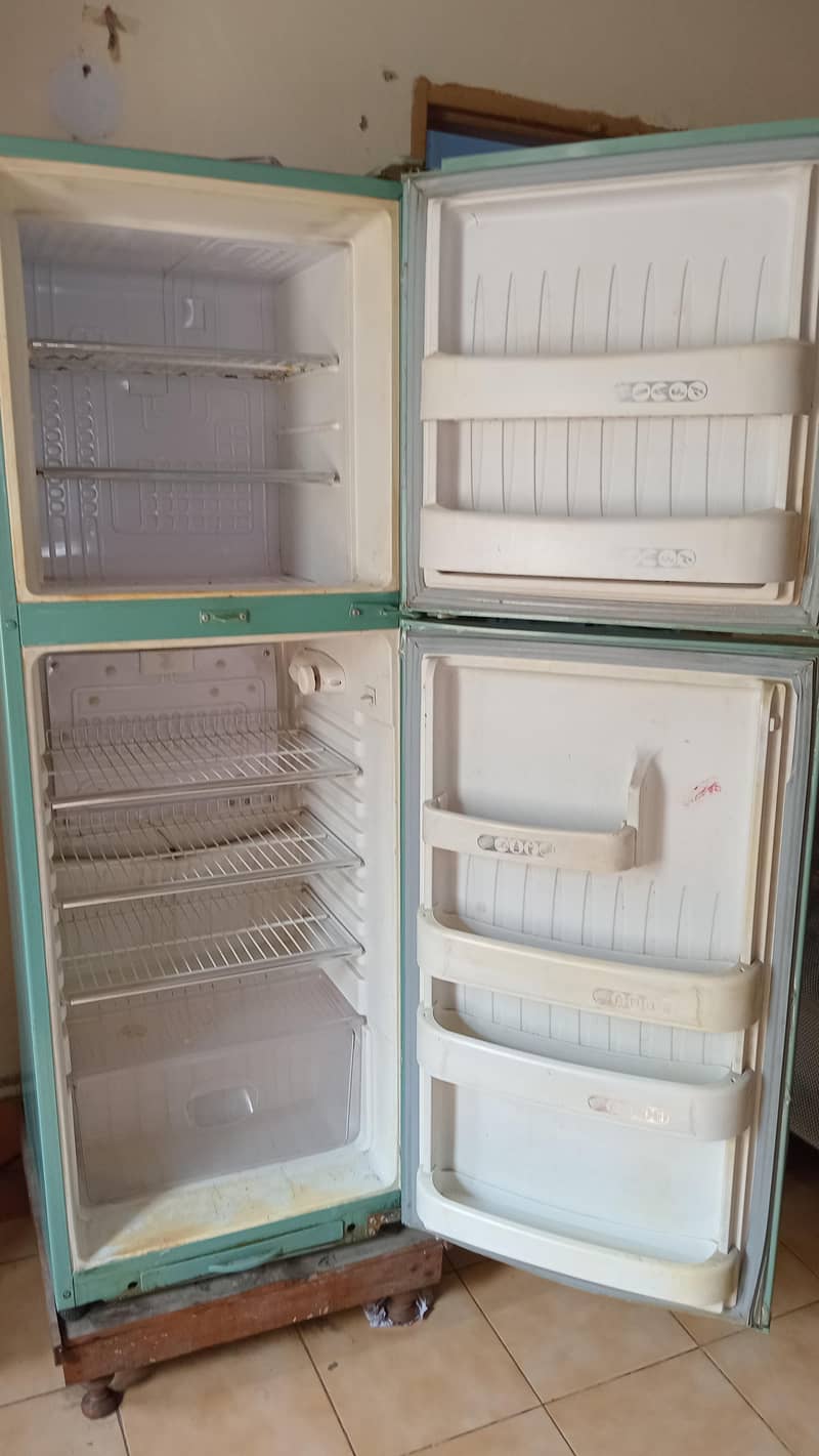 Orient Fridge Medium Size 1