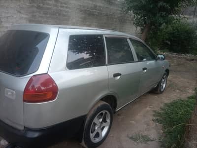 Nissan AD Van 2006/2011 Karachi Number well maintained ( 0300-6858-232