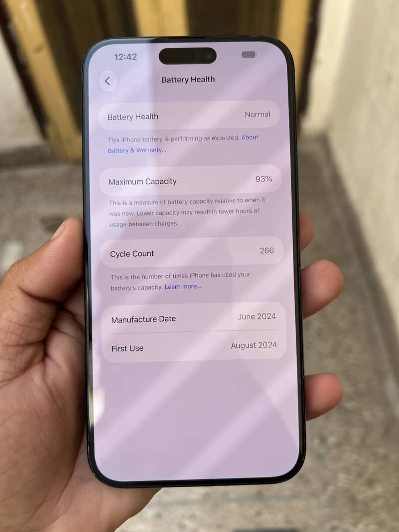 Apple iPhone 15 Pro Max 2