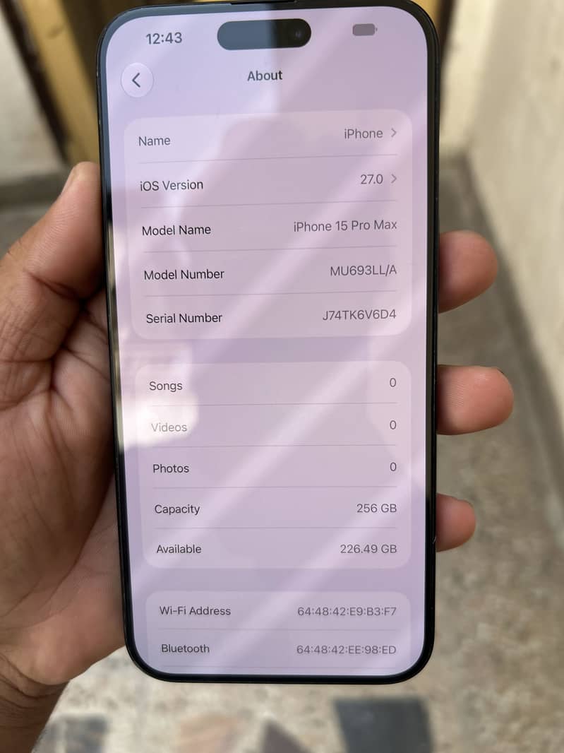 Apple iPhone 15 Pro Max 3