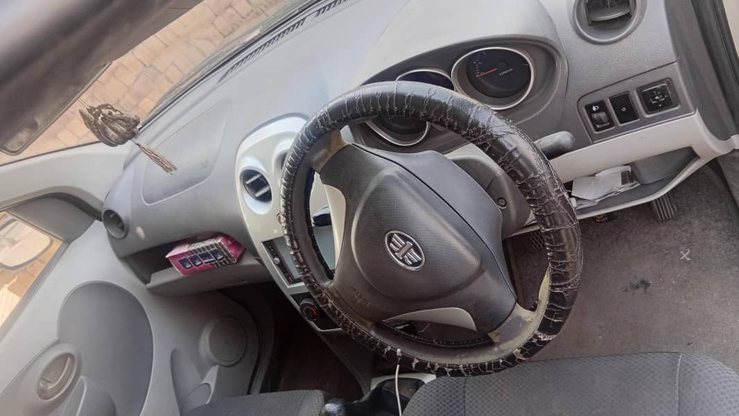 FAW V2 2015 Model 3