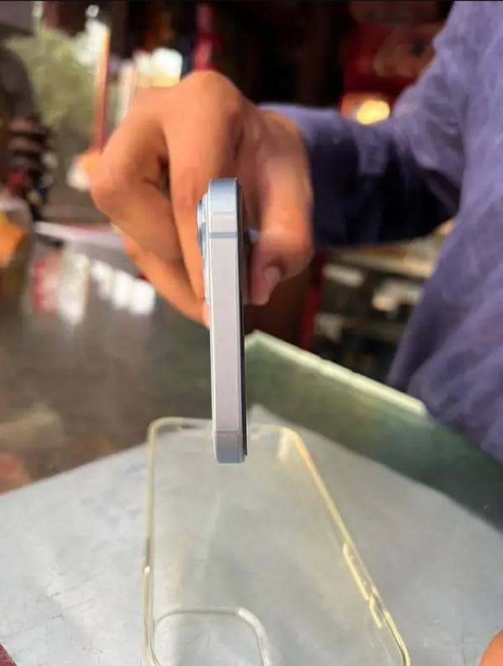 Apple iPhone 14 plus 4