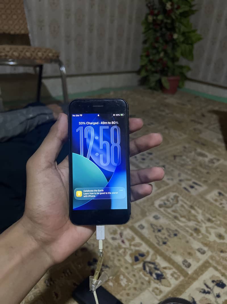 Apple iPhone SE 1