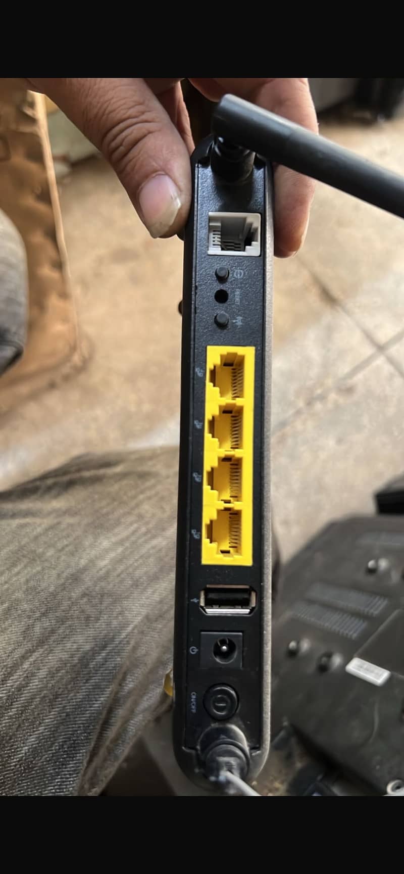 Net comm router 1
