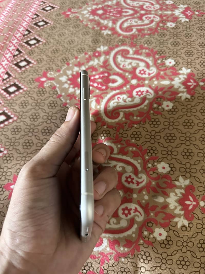 Apple iPhone 11 5