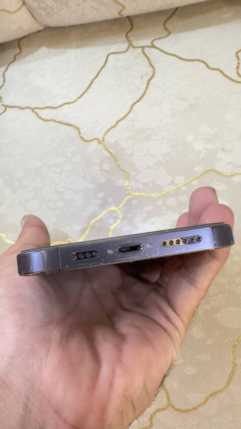 Apple iPhone 14 Pro Max 2