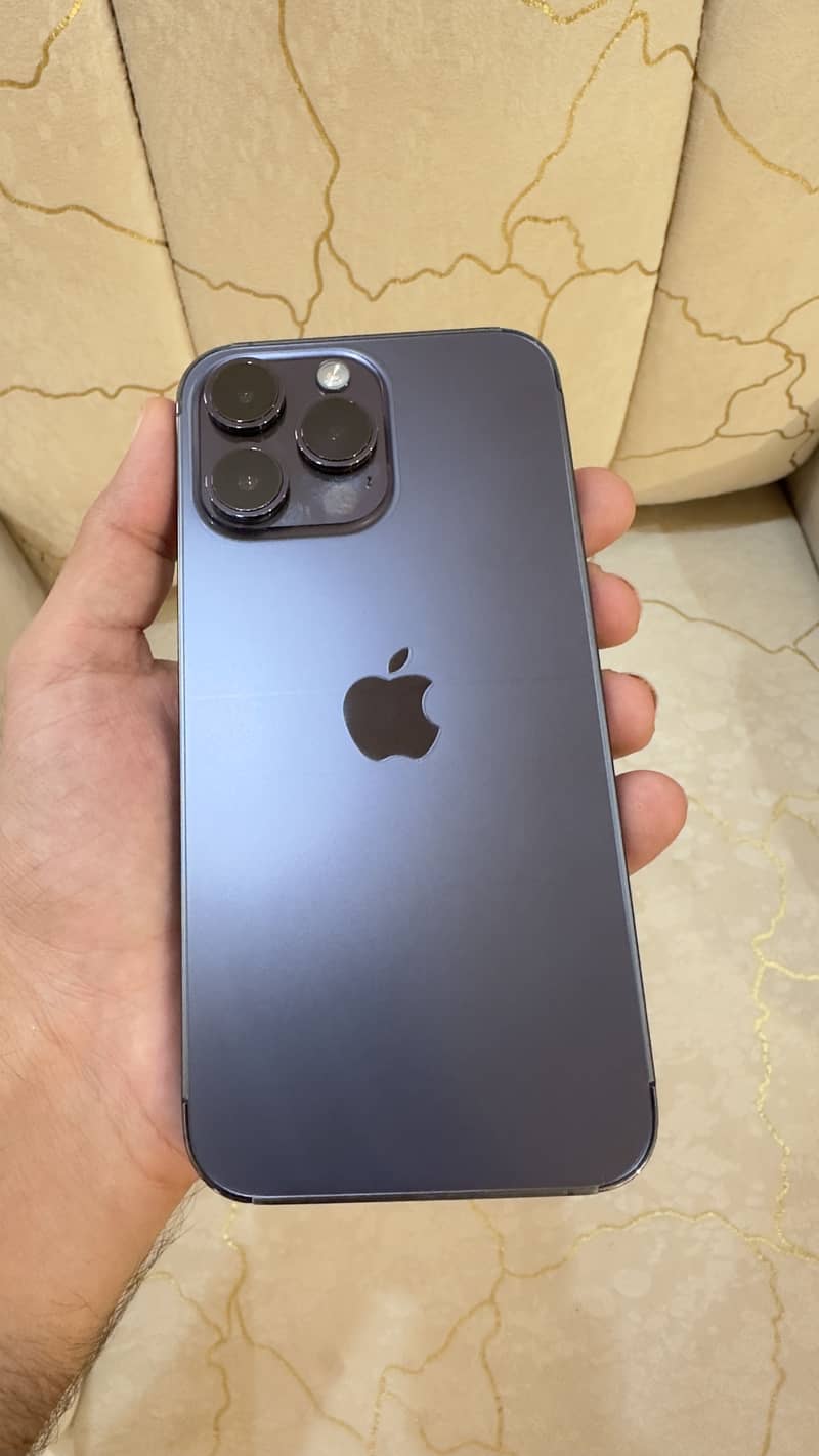 Apple iPhone 14 Pro Max 4