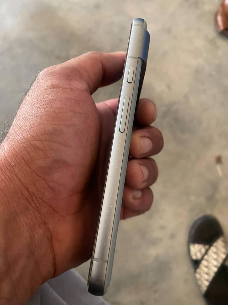 Google Pixel 8 3
