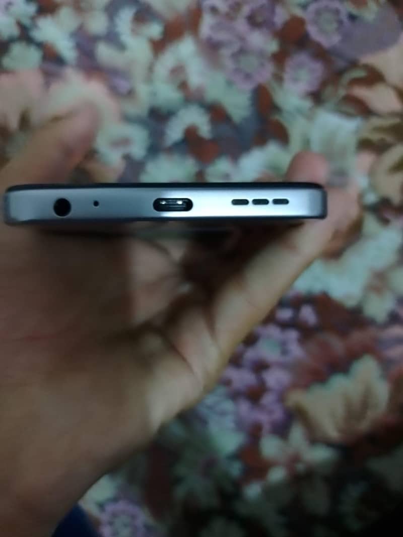 Tecno Spark Go 2