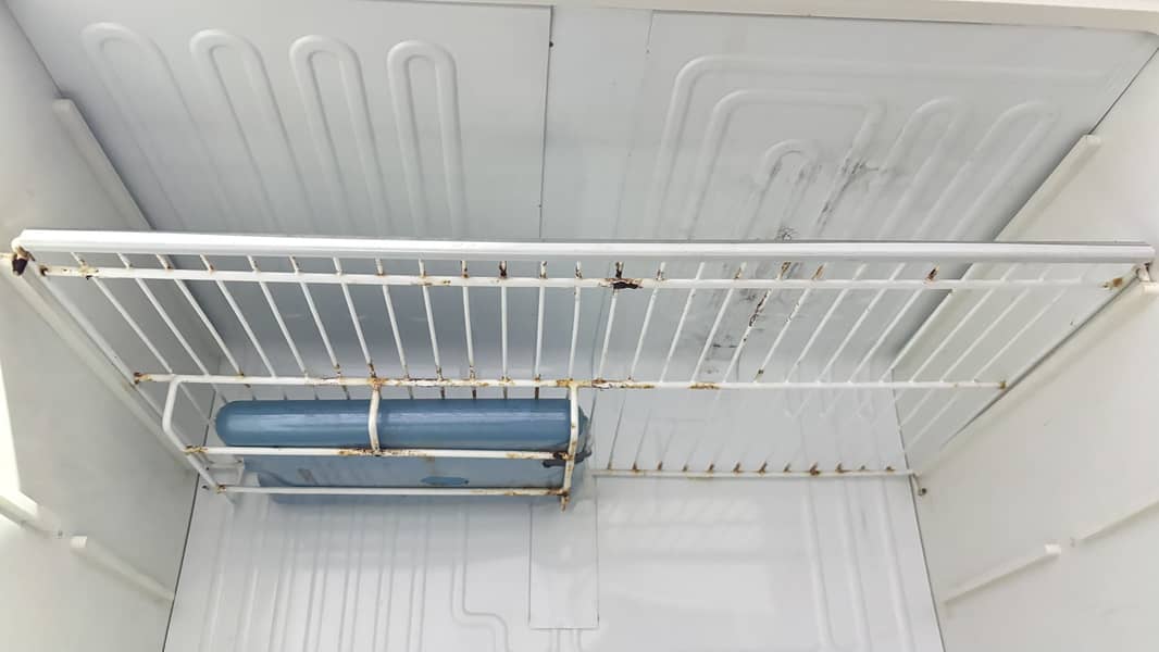DAWLANCE REFRIGERATOR (Large) 1