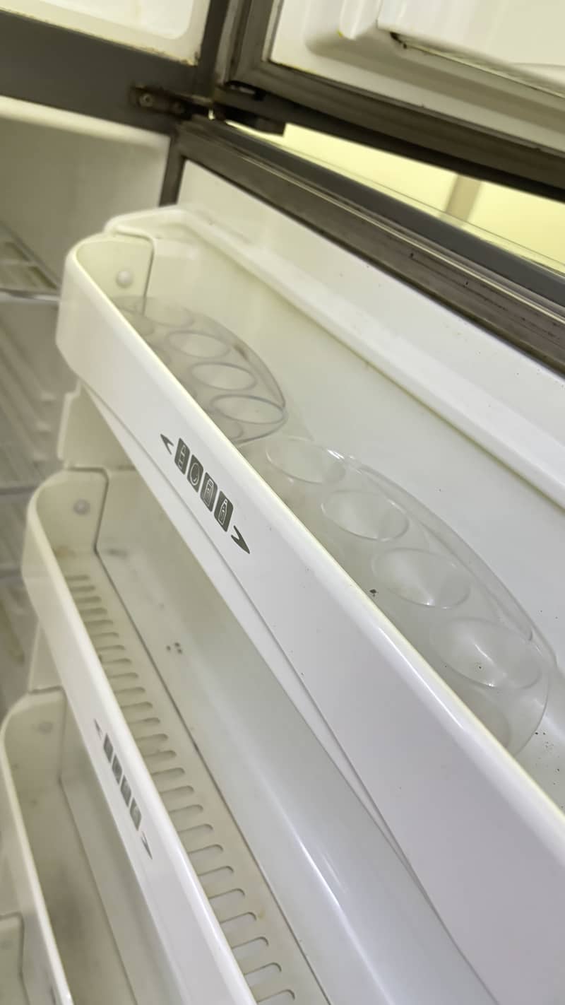 DAWLANCE REFRIGERATOR (Large) 5