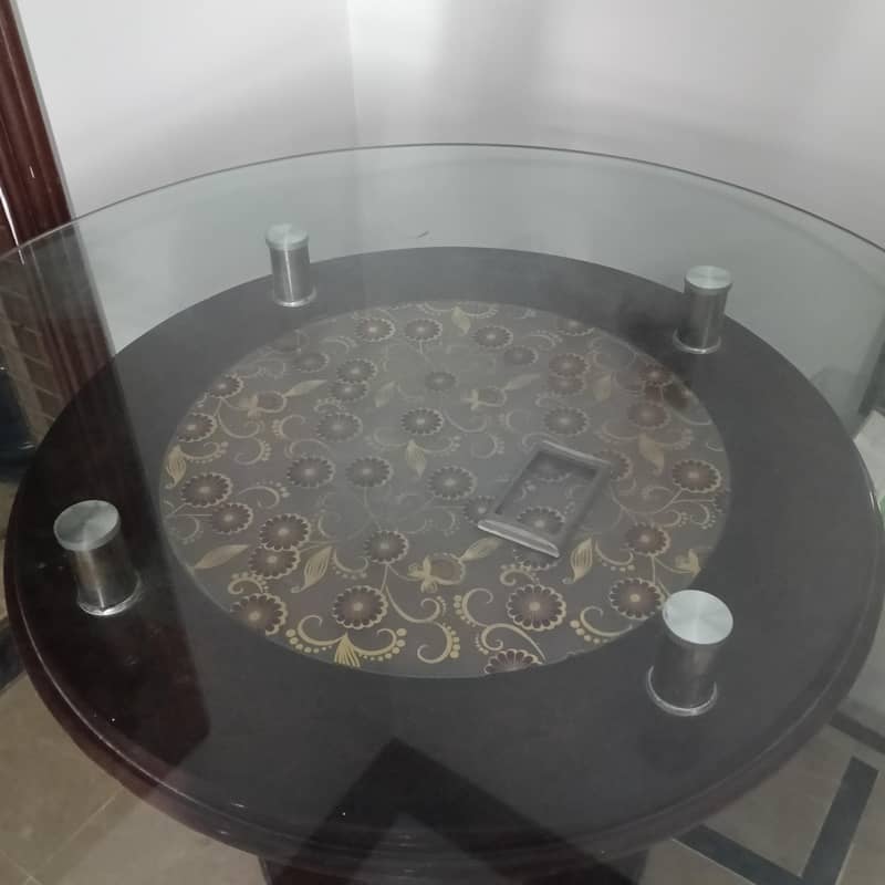 Round Shape Dinning Table 0