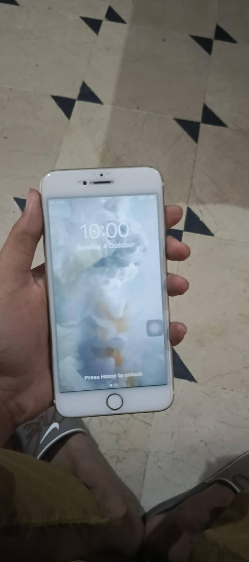Apple iPhone 6S Plus 4