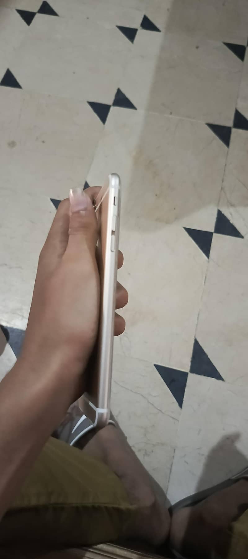 Apple iPhone 6S Plus 5