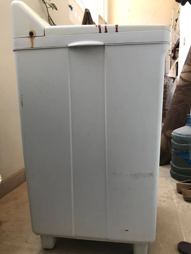 Dawlance washing machine 3