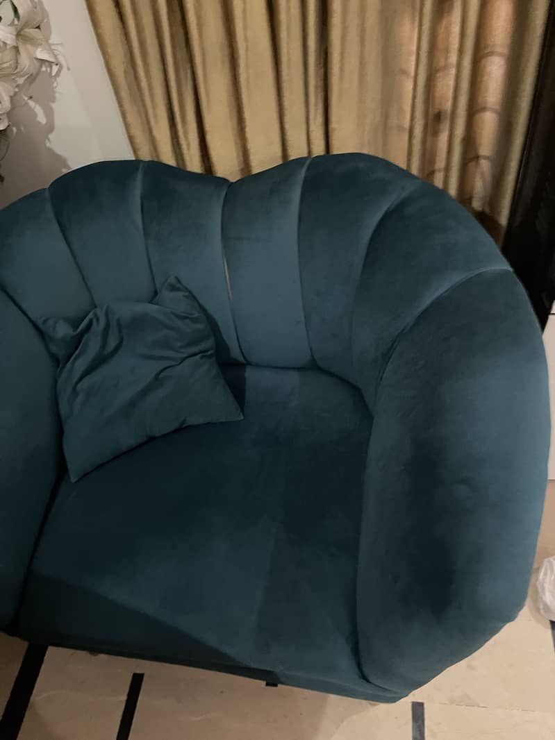 5 Seater Sofa Set With Table 3