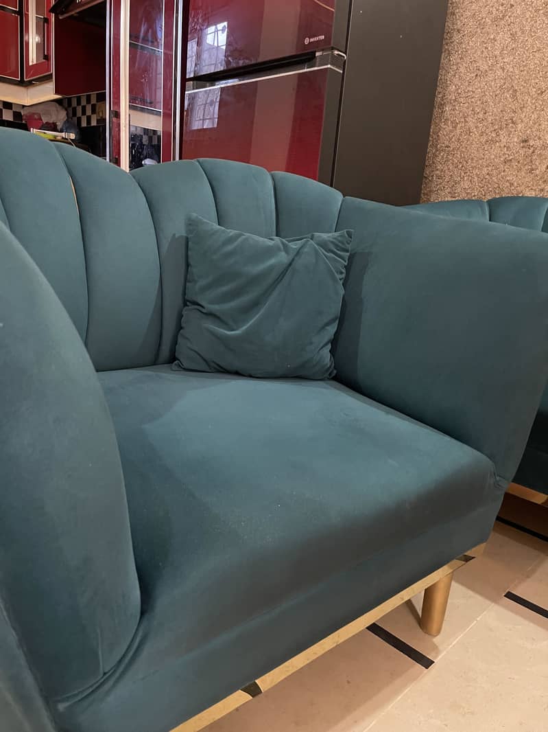 5 Seater Sofa Set With Table 4