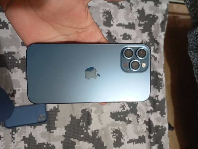 Apple iPhone 12 Pro Max 2
