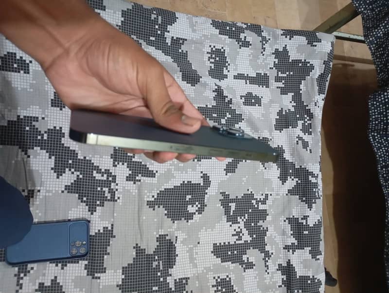 Apple iPhone 12 Pro Max 5