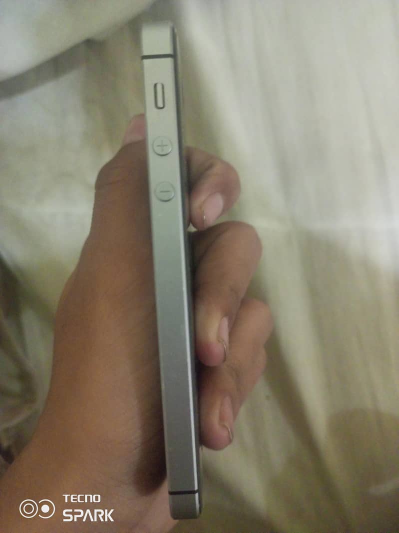 Apple iPhone SE 1