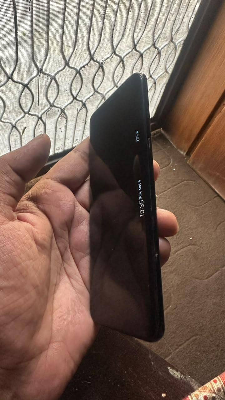 Samsung Mobile S8 2