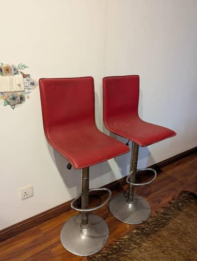 2 chair redwine