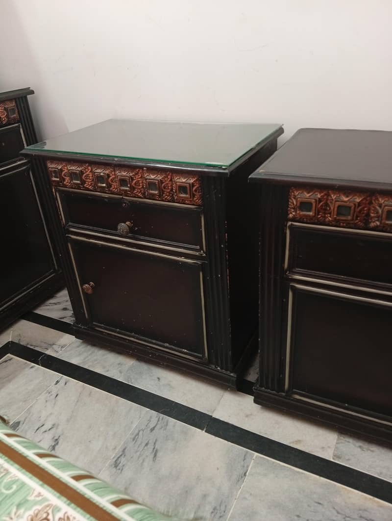 2. side tables and dressing 2