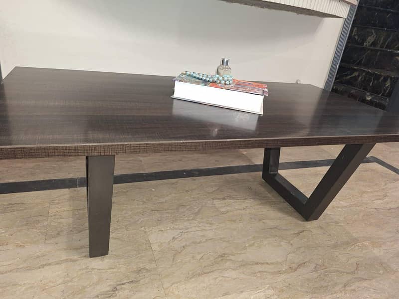Branded Profine Table 4