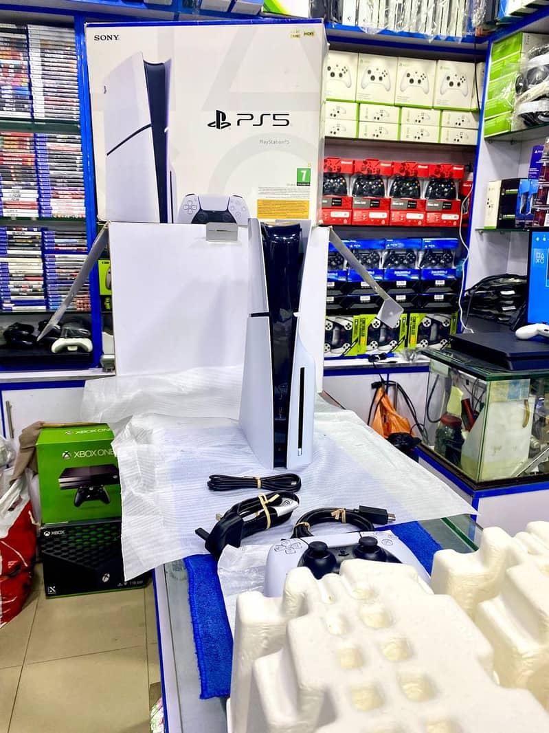 PS5 SLIM 1