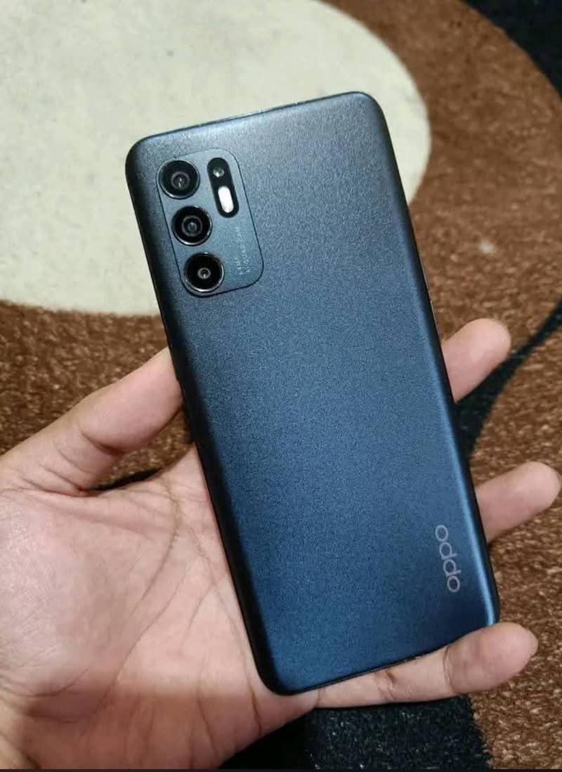 OPPO Reno6 3
