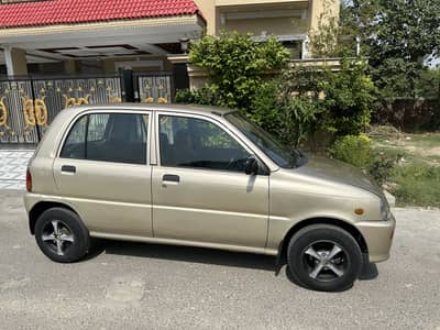 Daihatsu Cuore 2011