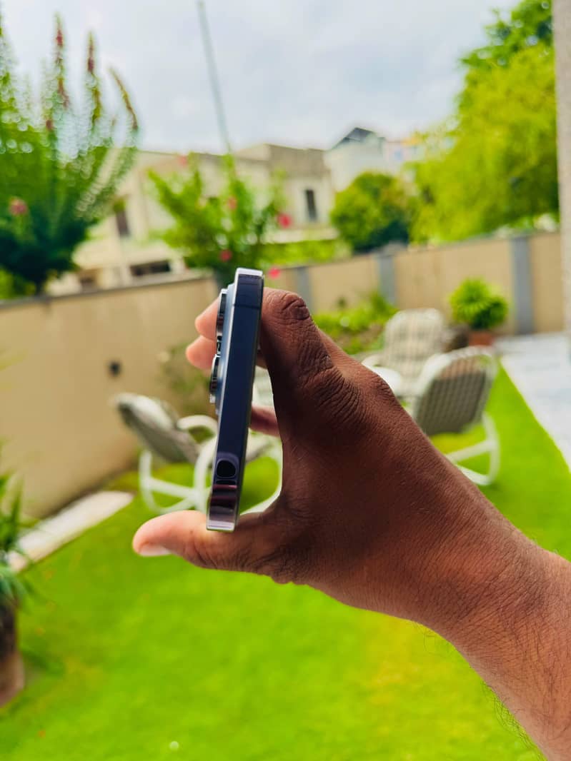 Apple iPhone 14 Pro Max 3