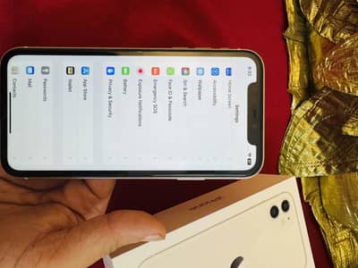 Apple iPhone 11