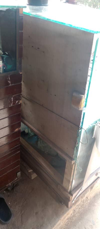 tatal glass counter for sell  use best matarial