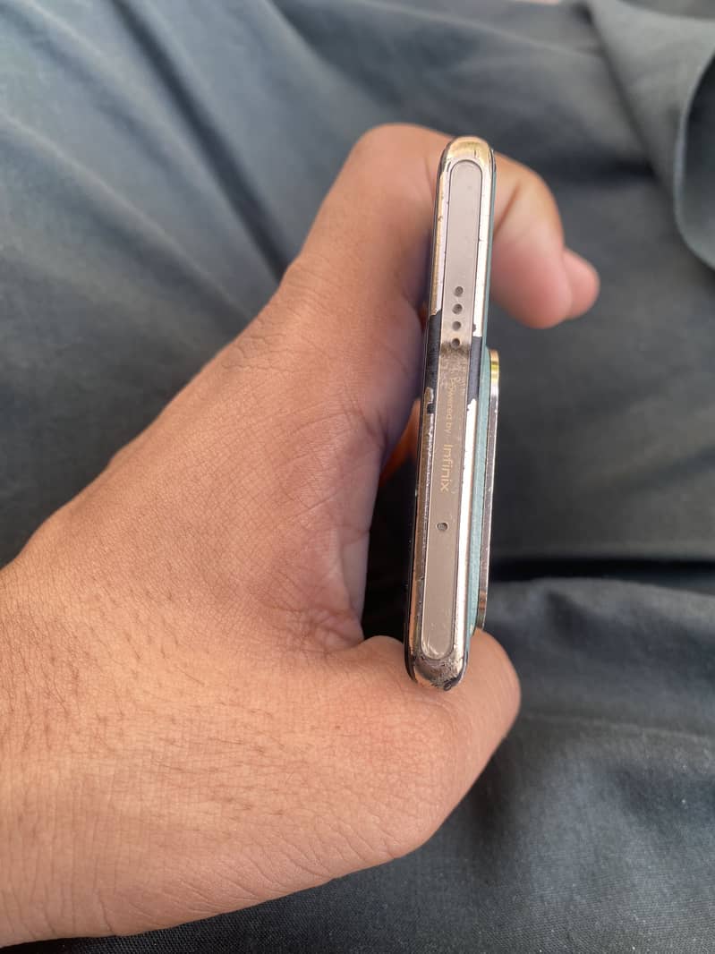 Infinix Zero 30 4