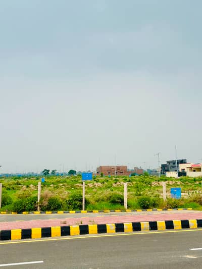 On-Ground Park Facing Plot for Sale in LDA City G1 Block | Prime Location | Excellent Investment Opportunity