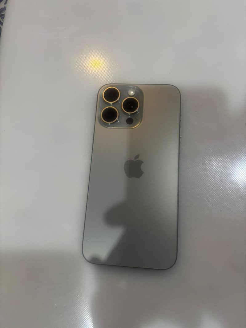 Apple iPhone 15 Pro Max 1