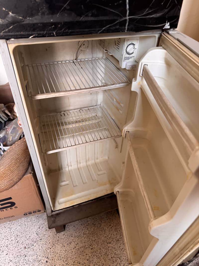 Haier Fridge normal size 3