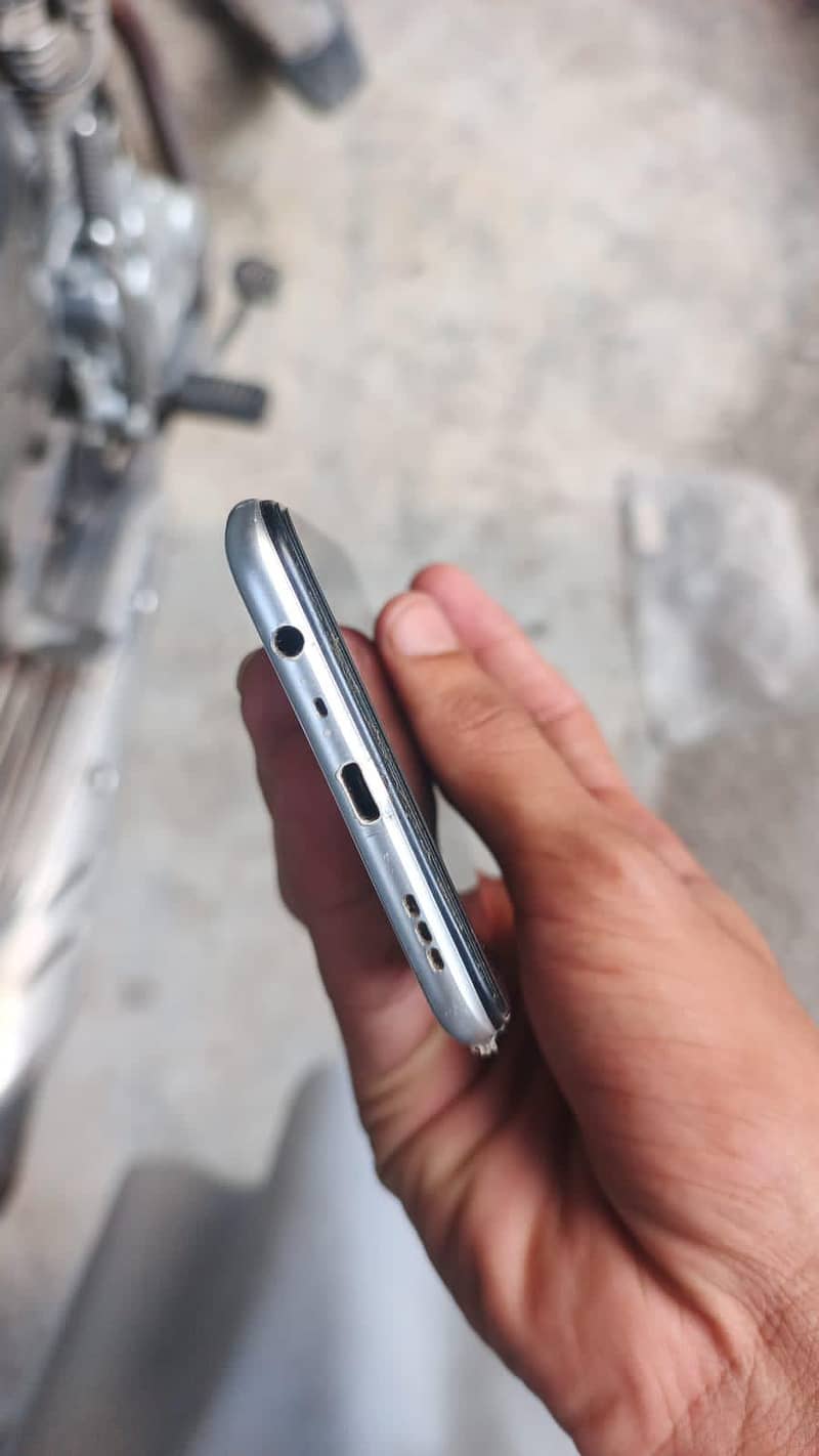 OPPO A15s 0