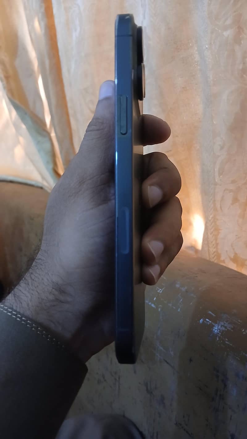 Apple iPhone 13 Pro Max 5