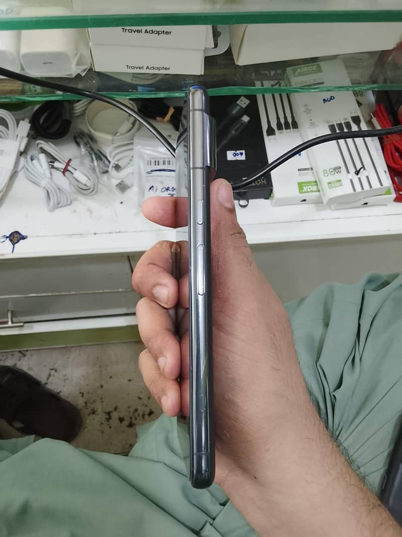Google Pixel 8 Pro 2